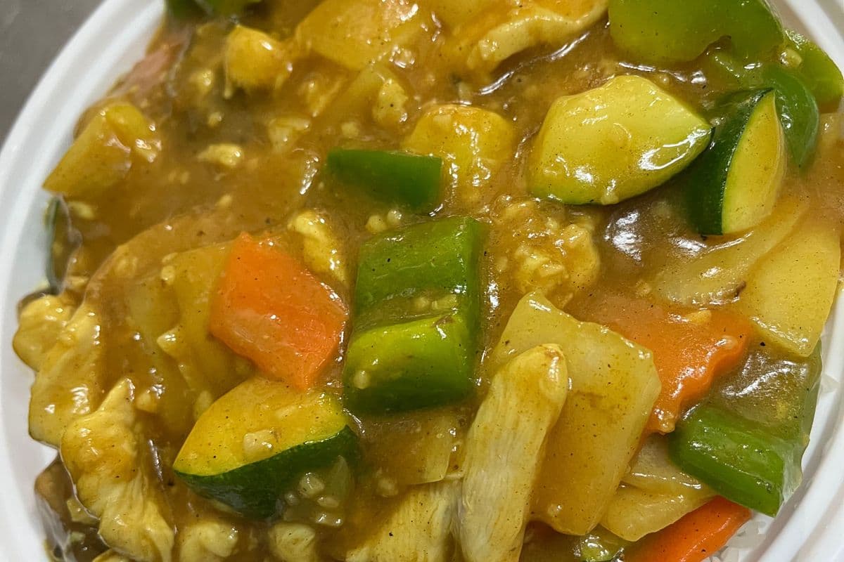 Curry Chicken on Rice咖喱鸡饭
