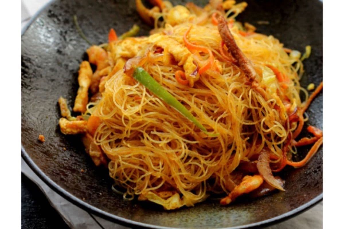 36. Singapore Noodle