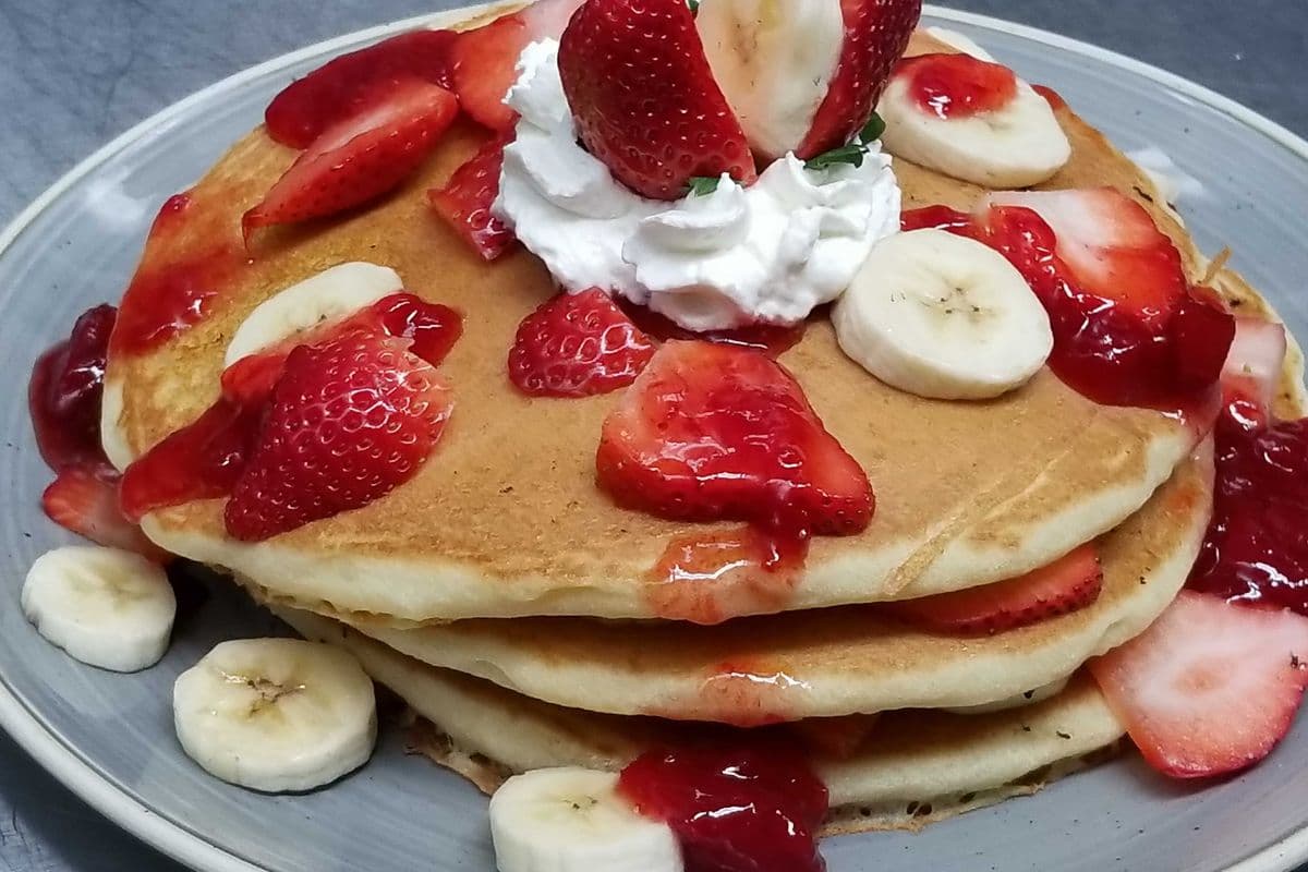 Strawberry Banana Pancakes (3 pcs)