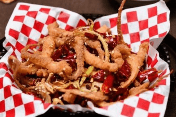 Deep-Fried Spicy Boneless Chicken 老街辣子雞