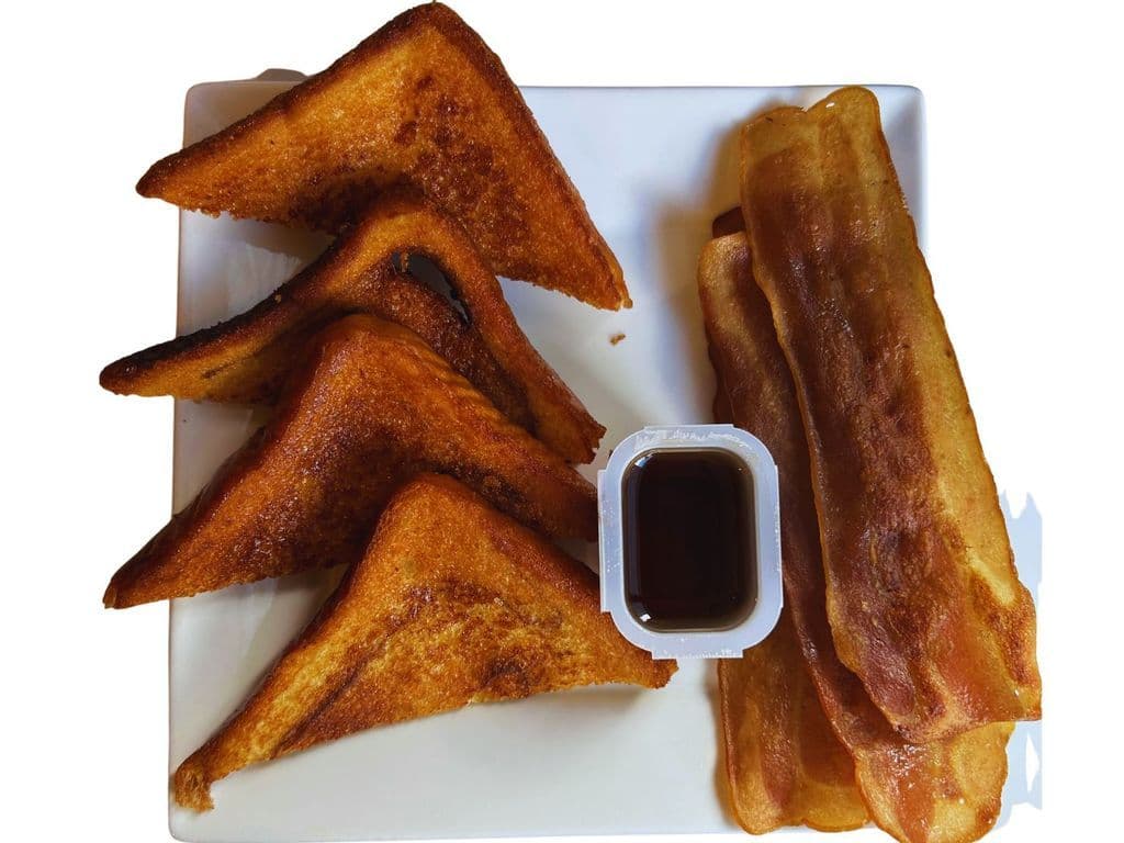 French Toast Cinnamon with Bacon