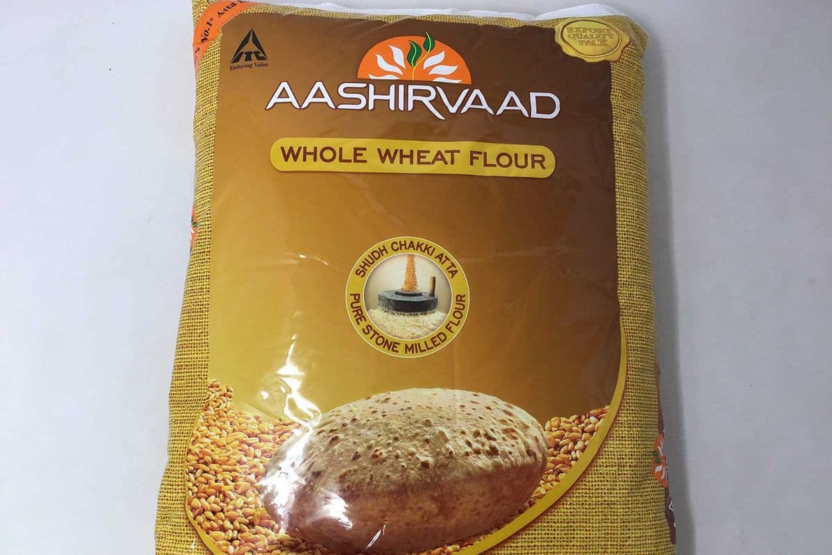 Aashirvaad Whole Wheat Flour (20lbs) (9.07kg) (110 Cal)