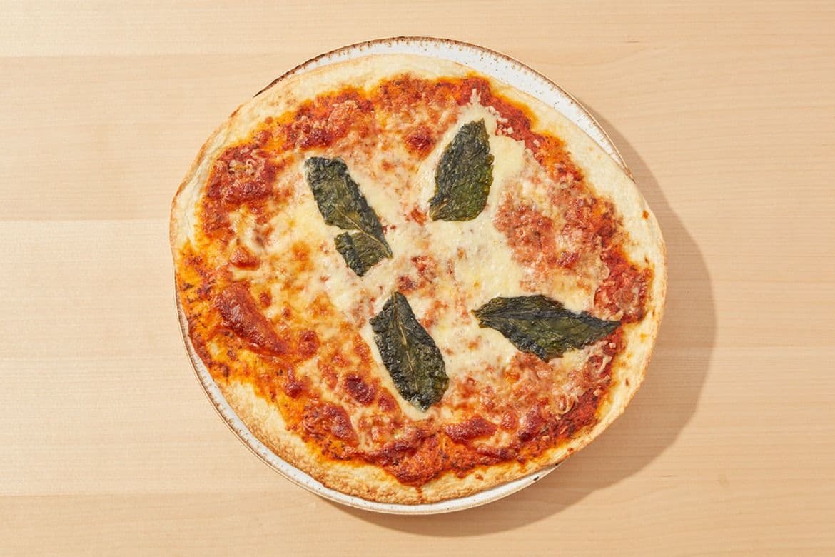 Fresh Margherita Pizza
