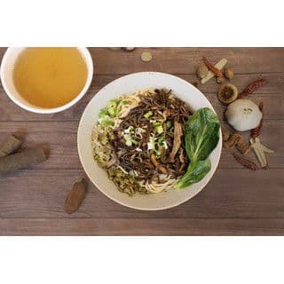 Black Fungus Fried Pork / 木耳肉丝粉
