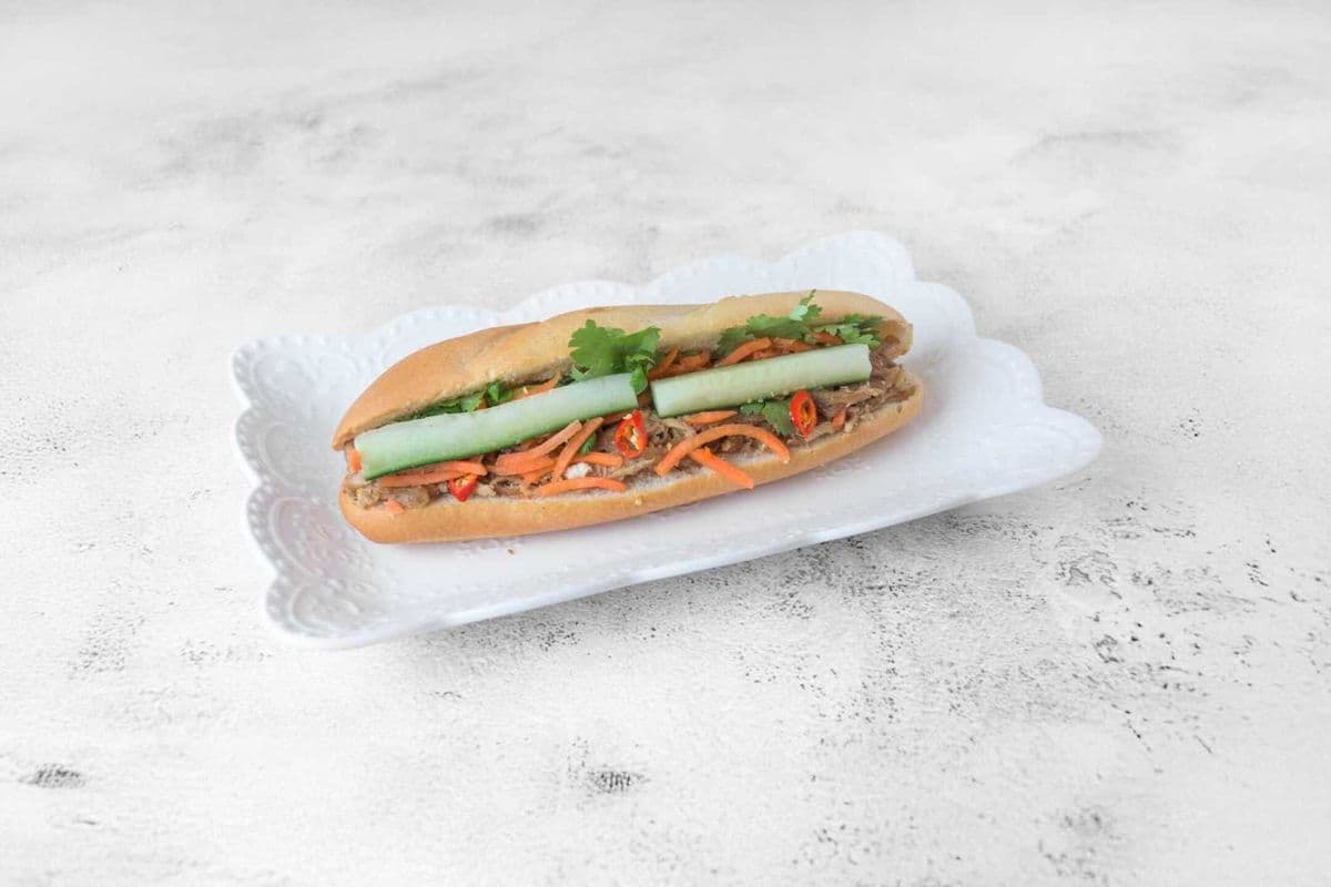 B2. Shredded Chicken (Gà)
