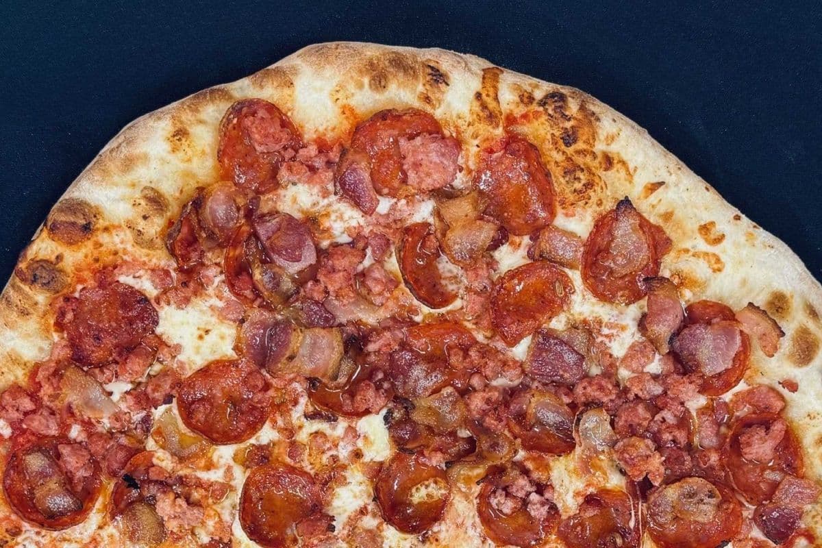 Pizza Fou de La Viande - Jumbo / Jumbo Meat Lover Pizza