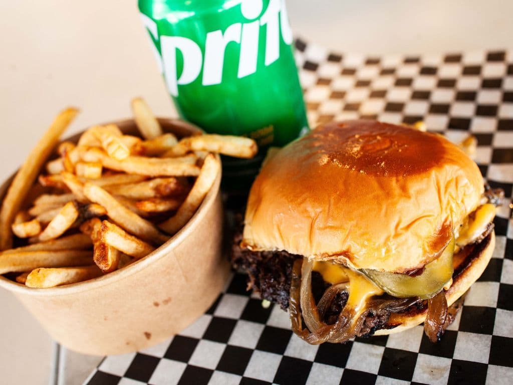 SMASH BURGER TRIO FRITES