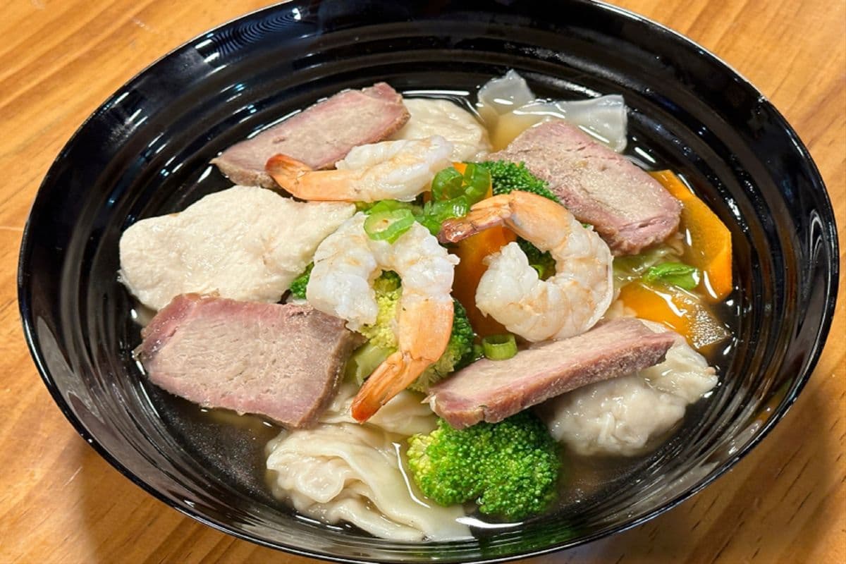 8. Wor Wonton 窝馄饨汤