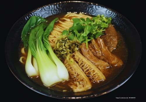 三寶牛肉麵 / Triple Beef (Shank, Tripe, Tendon) Noodle Soup
