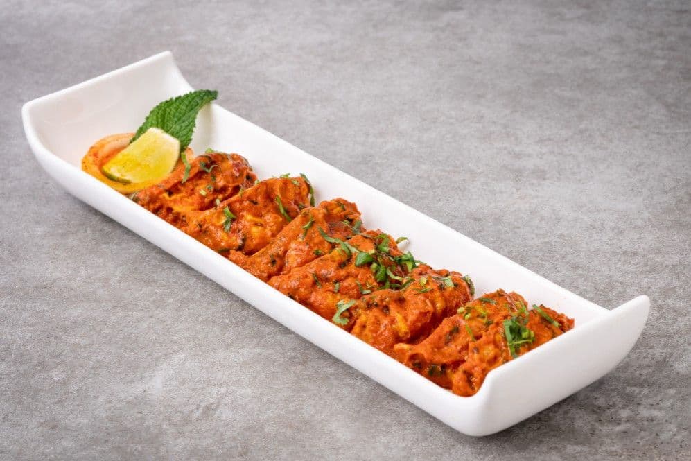 Butter Chicken Momo's