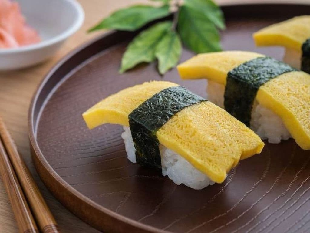 Egg (Tamago) Sushi
