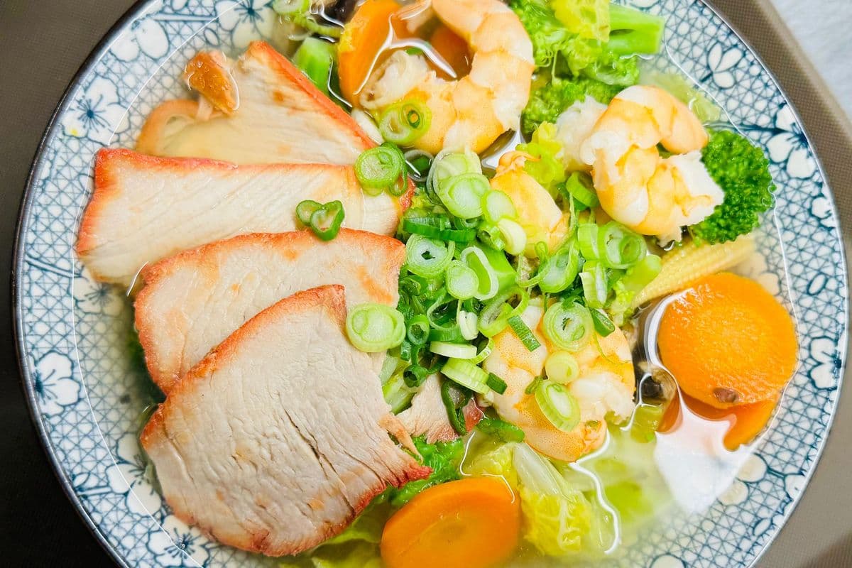 Special Wonton Soup