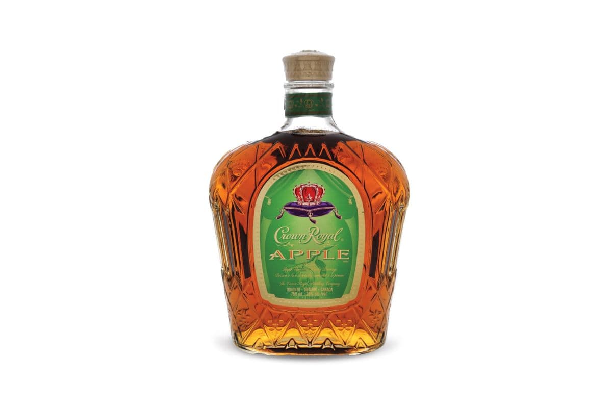 Crown Royal Apple (750 ml Bottle)