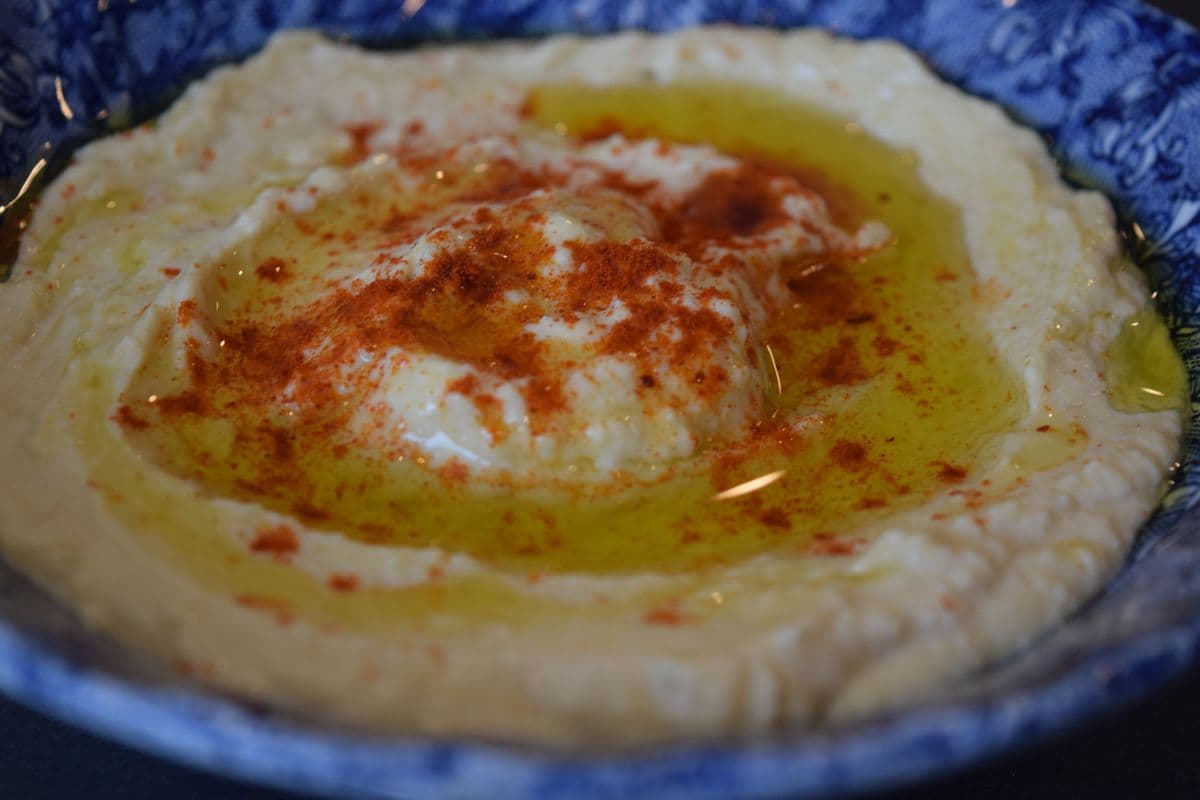Hummus- 8 oz (8 oz)