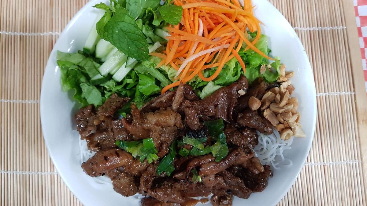 301. Vermicelli with Grilled Pork