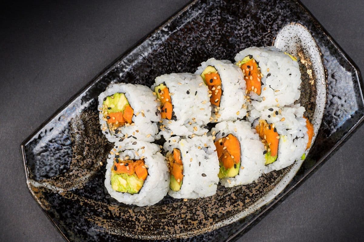 Yam and Avocado (Jade's) Roll (8pcs)