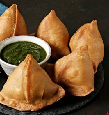 Vegetable Samosas (4 pcs)
