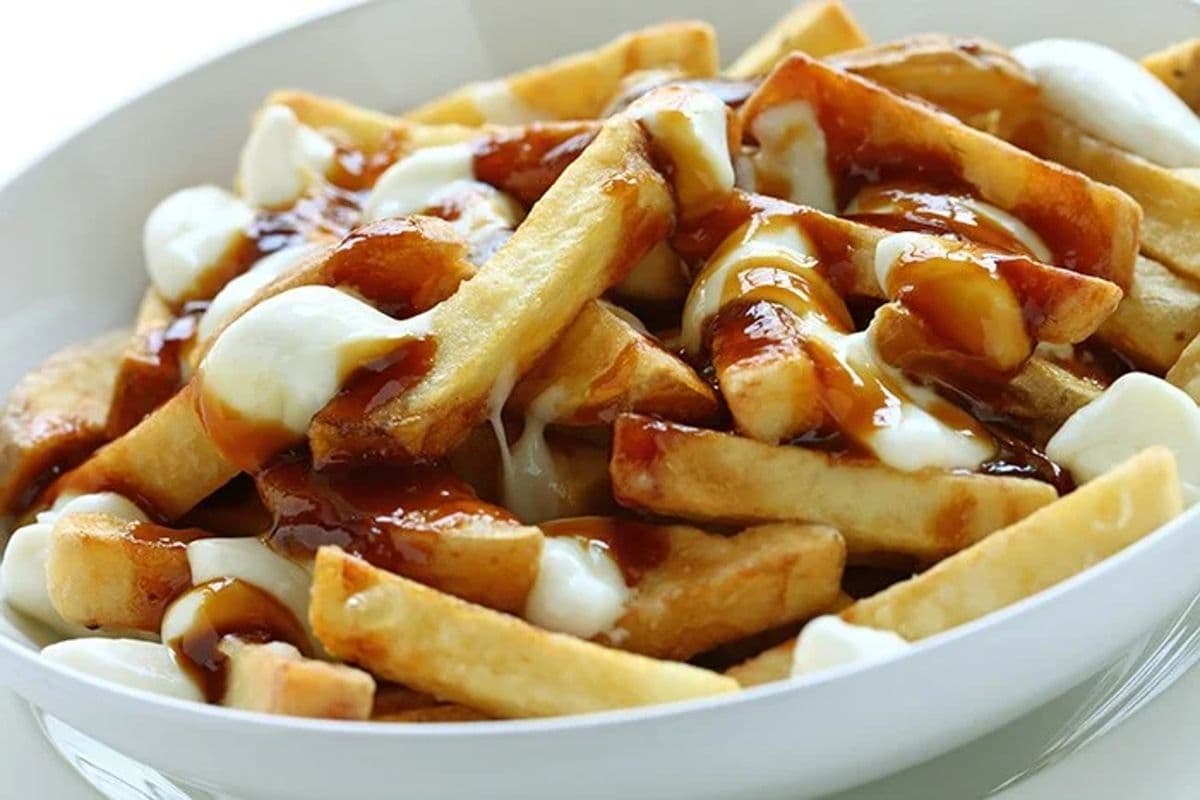 Regular Classic Poutine
