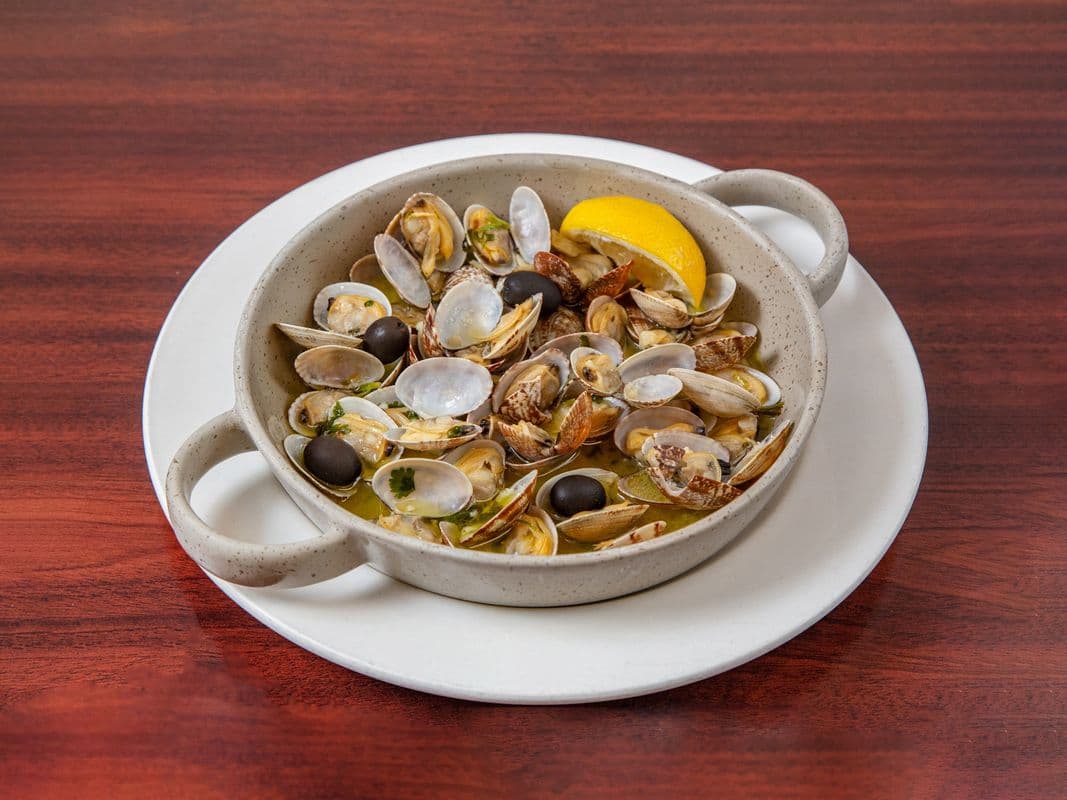 Clams Garlic Cilantro Olive Oil (Ameijoas A Bulhao Pato)