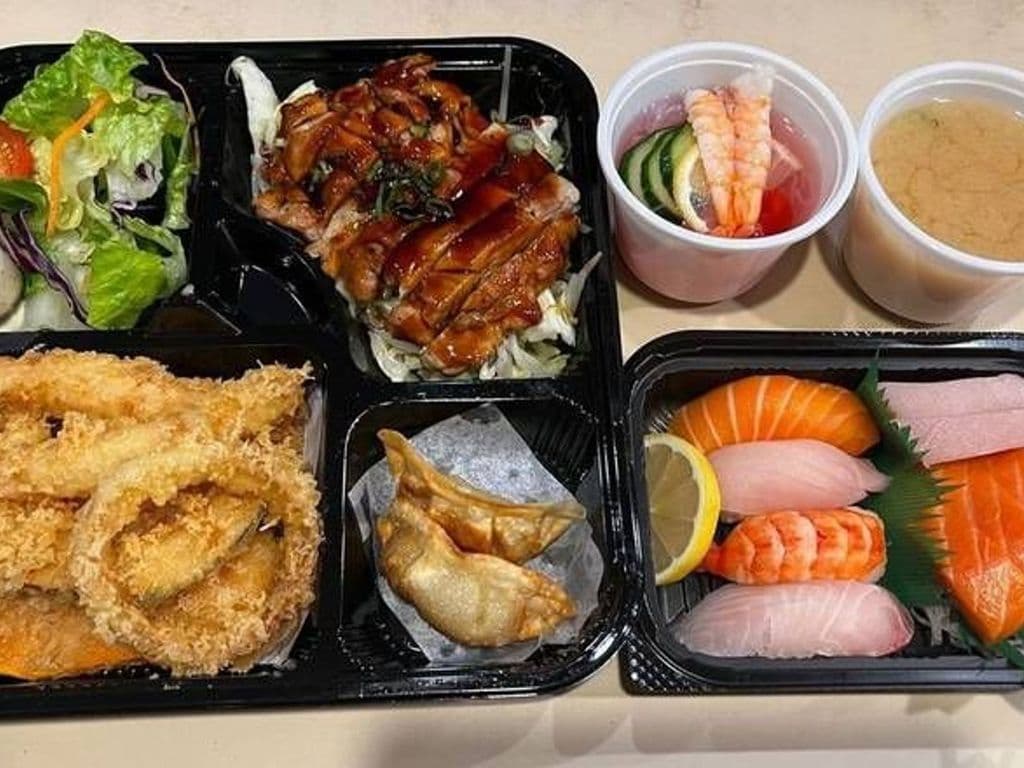 Deluxe Dinner Box
