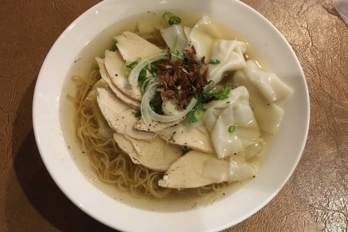 Soupe ramen / Egg Noodle Soup (24oz)