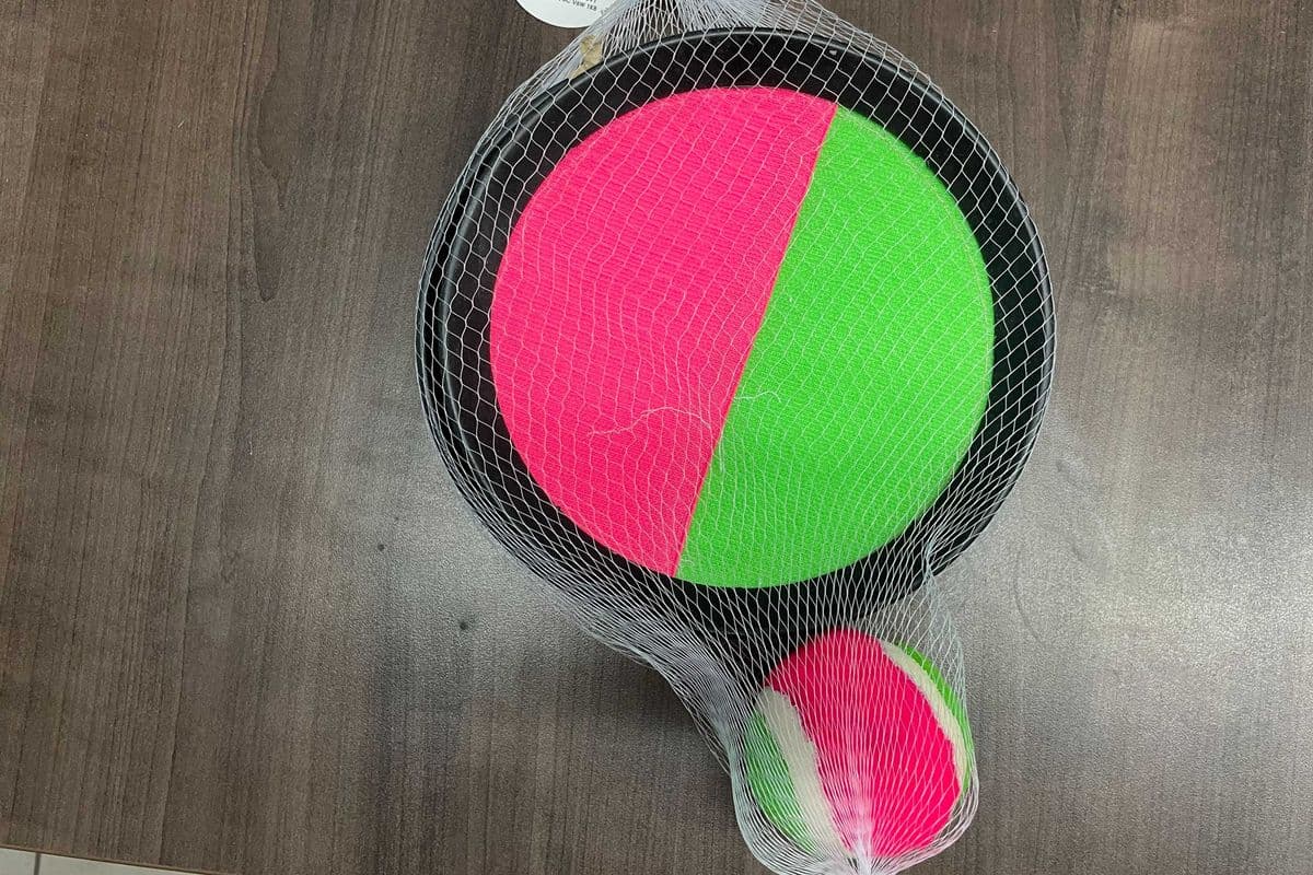 Velcro Mitt Ball Game: 2 Mitts 1 Ball