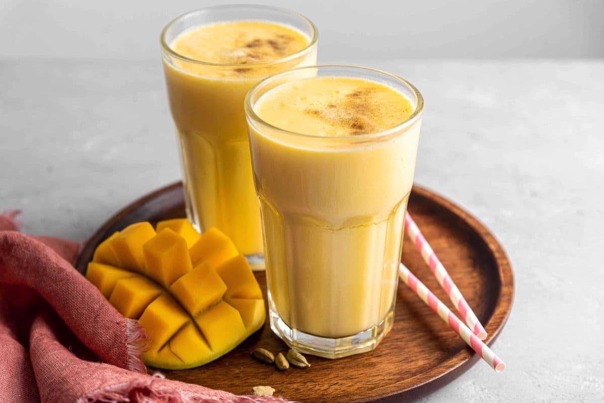 Mango Smoothie/Lassi (16 Oz)