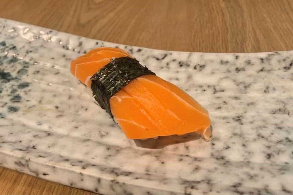 Seared Vegan Salmon Nigiri (1 pc)