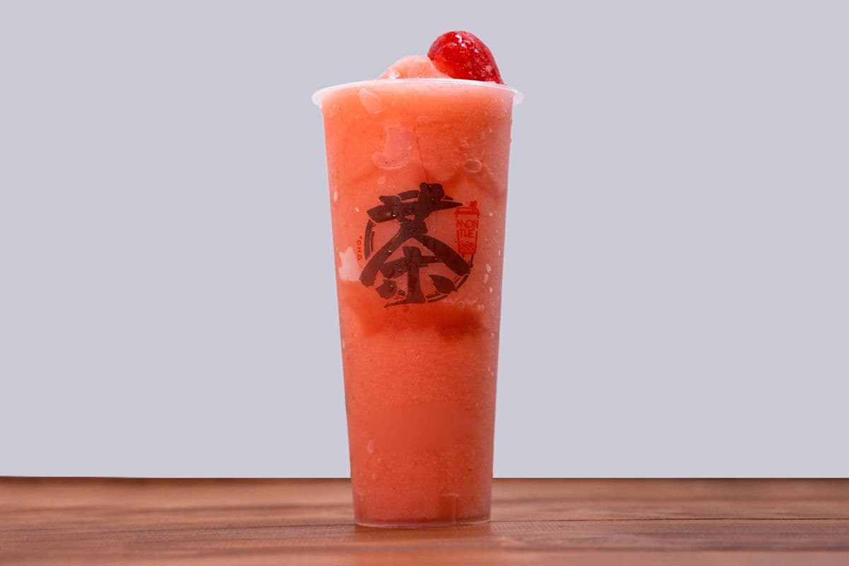 20. Frappé glacé à la fraise et noix de coco / Strawberry & coconut slush/椰椰莓莓