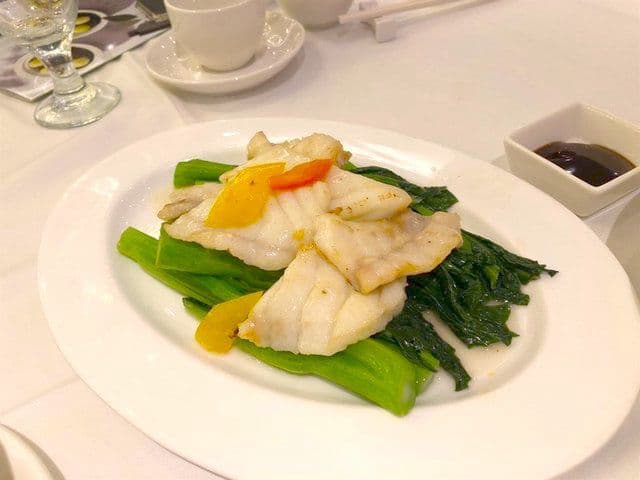Sautéed Cod Fillet with Chinese Broccoli / 芥蘭斑球