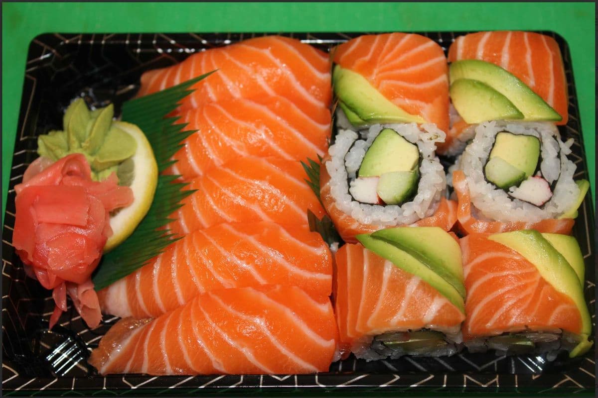 Salmon Rainbow Sushi Combo