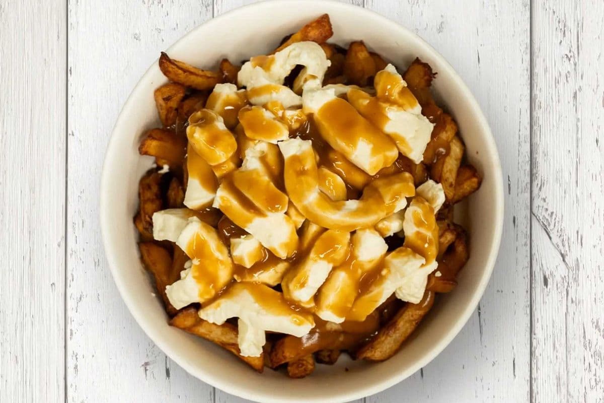 Poutine traditionelle