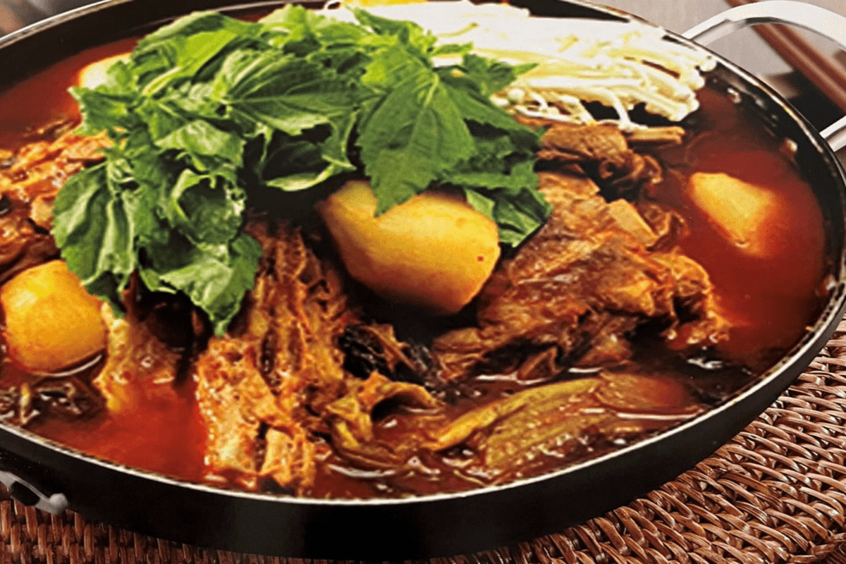 Kamjatang Jeongol