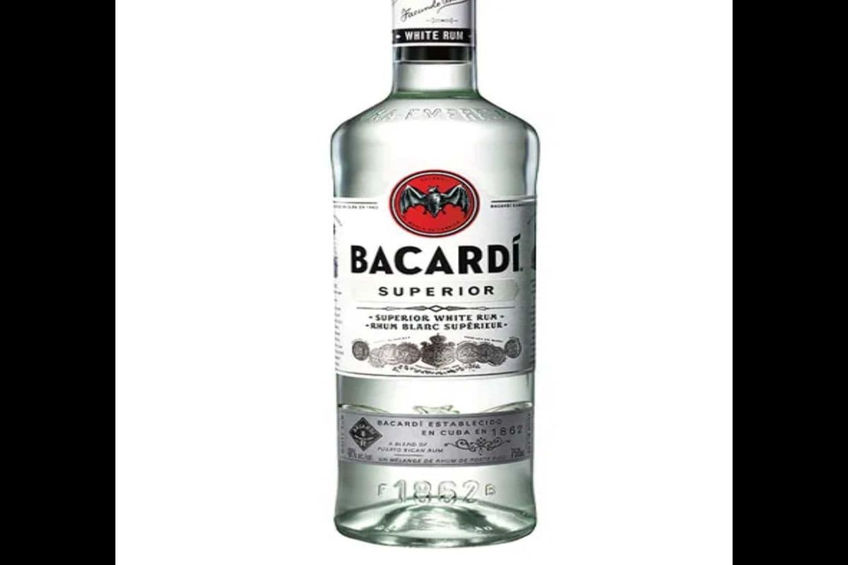 Bacardi White (750 ml Bottle) (1 x 750 ML) (1 x 750 ML)