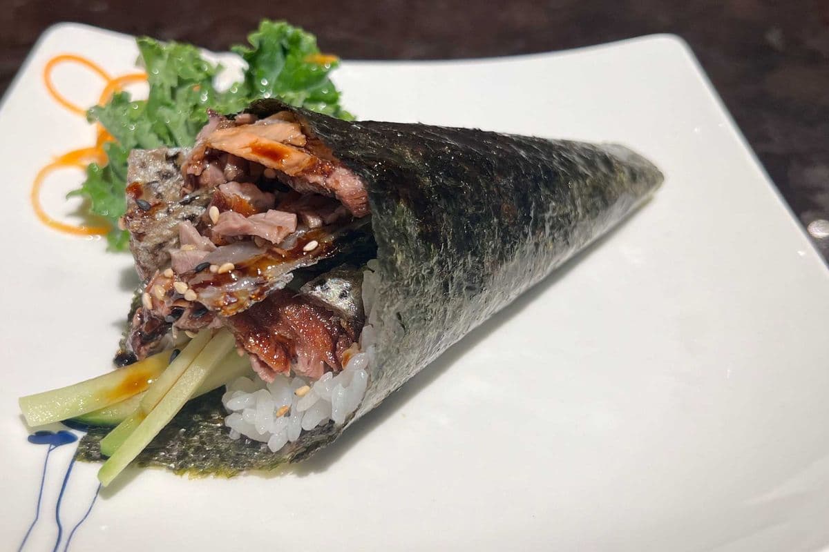 Salmon Skin Cone (1 pc)