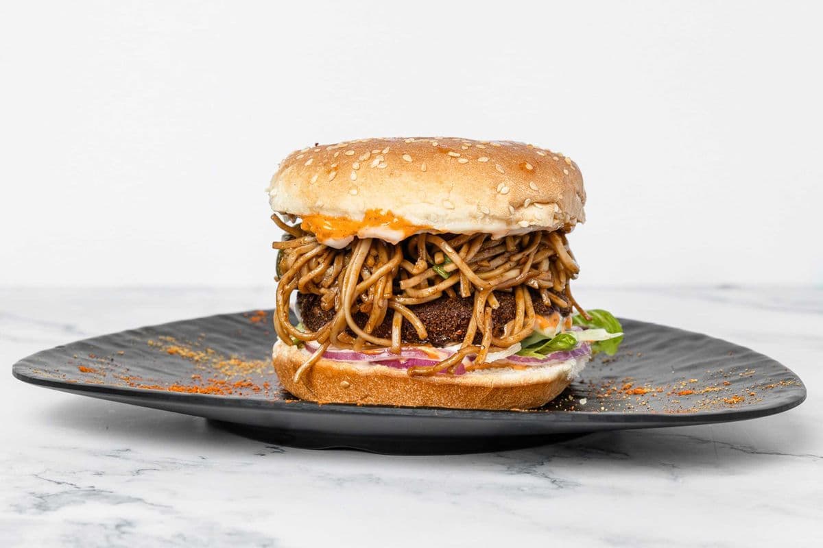 Crunchy Chicken Noodle Burger