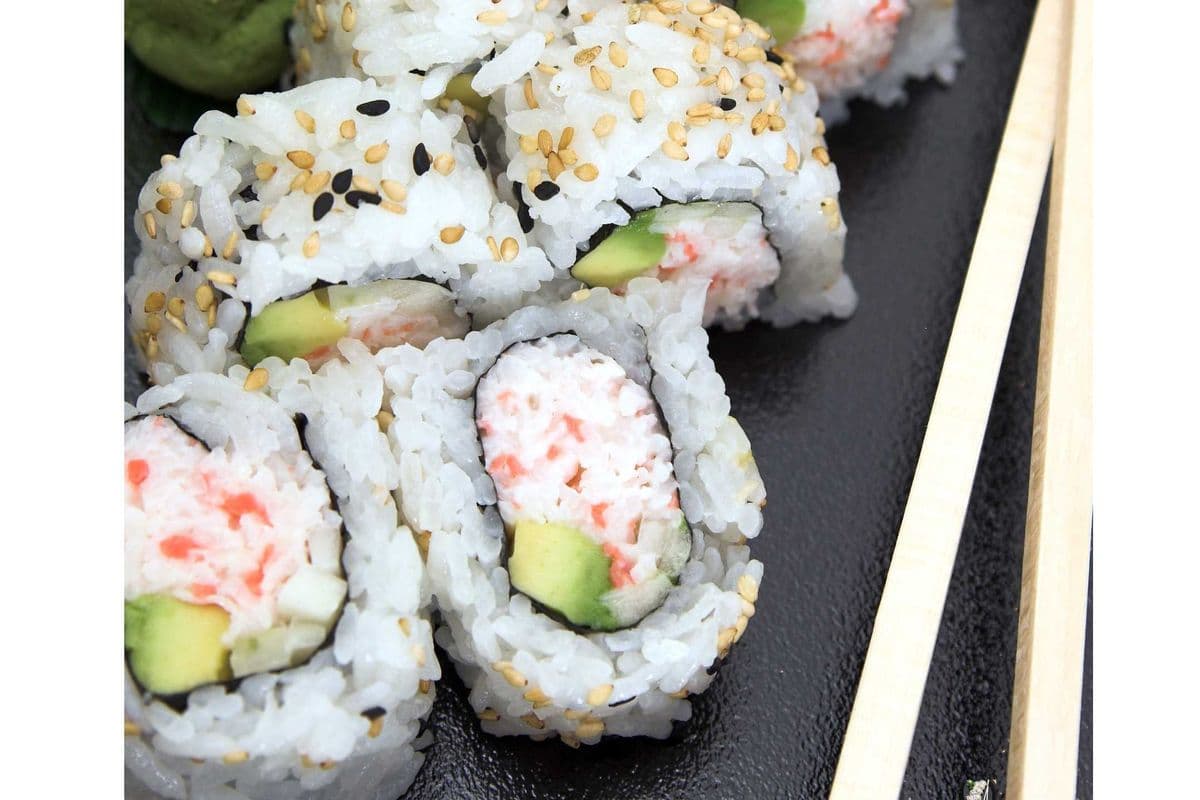 6. California Roll (8 pcs)