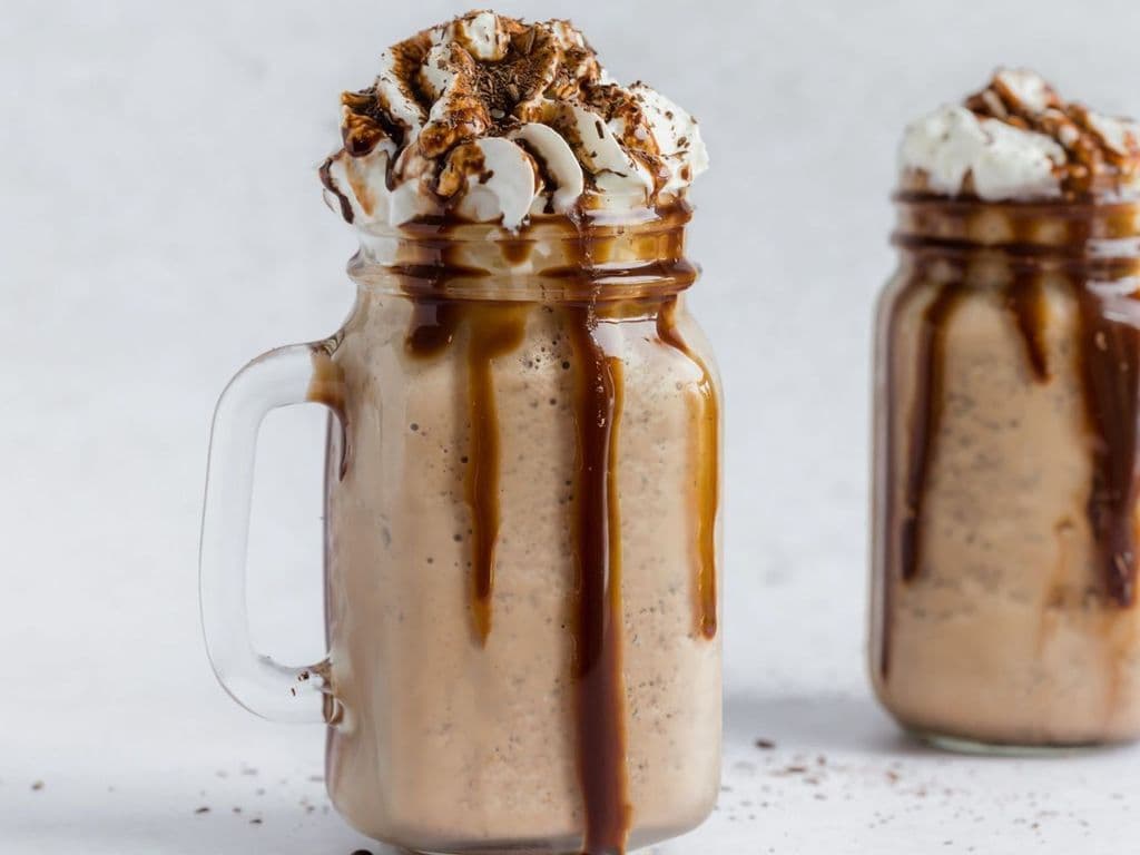 FRAPPÉ AU CHOCOLAT/ CHOCOLATE MILKSHAKE