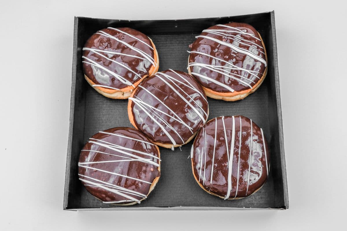 Boston Cream Donuts (Pack of 4) - (T)