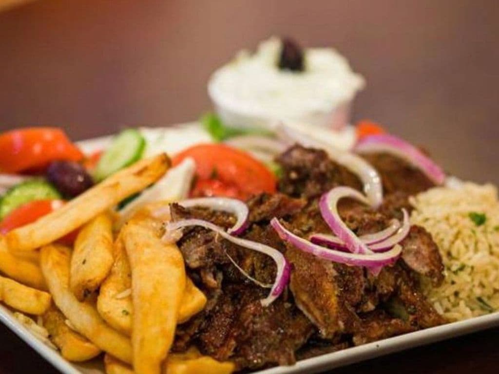 -- #12 (PORC) Assiette gyro porc / Pork Gyro Dish