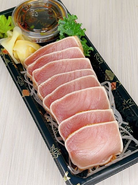 Seared Tuna (Tuna Tataki) / 烤金枪鱼 (Tuna Tataki) (7 pcs)