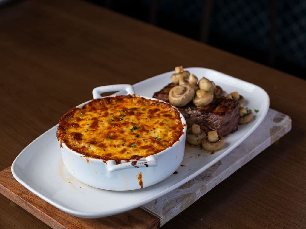 8oz NY Steak & Lasagna