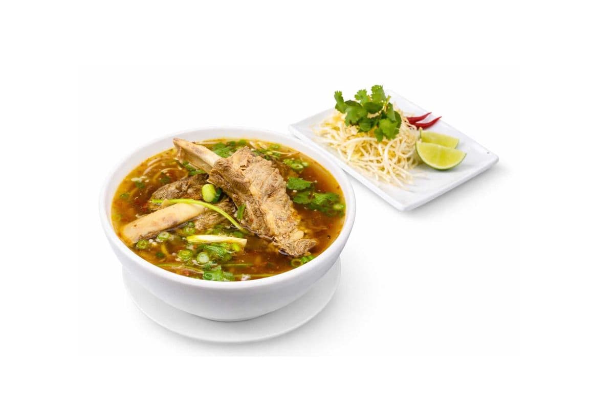 S46. Bún Bò Huế Sườn Bò | Hue Spicy Beef Noodle Soup with Beef Ribs (2 Pieces)