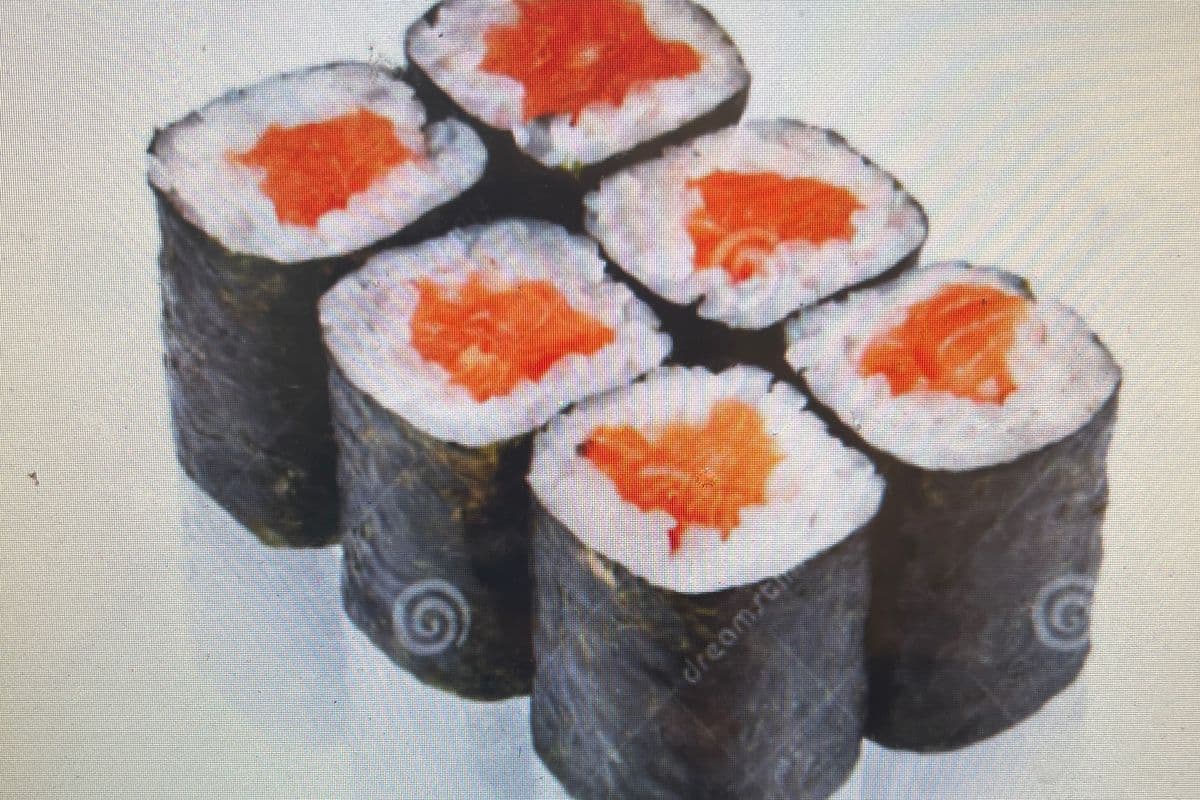 Salmon maki (6pcs) 三文鱼卷6片