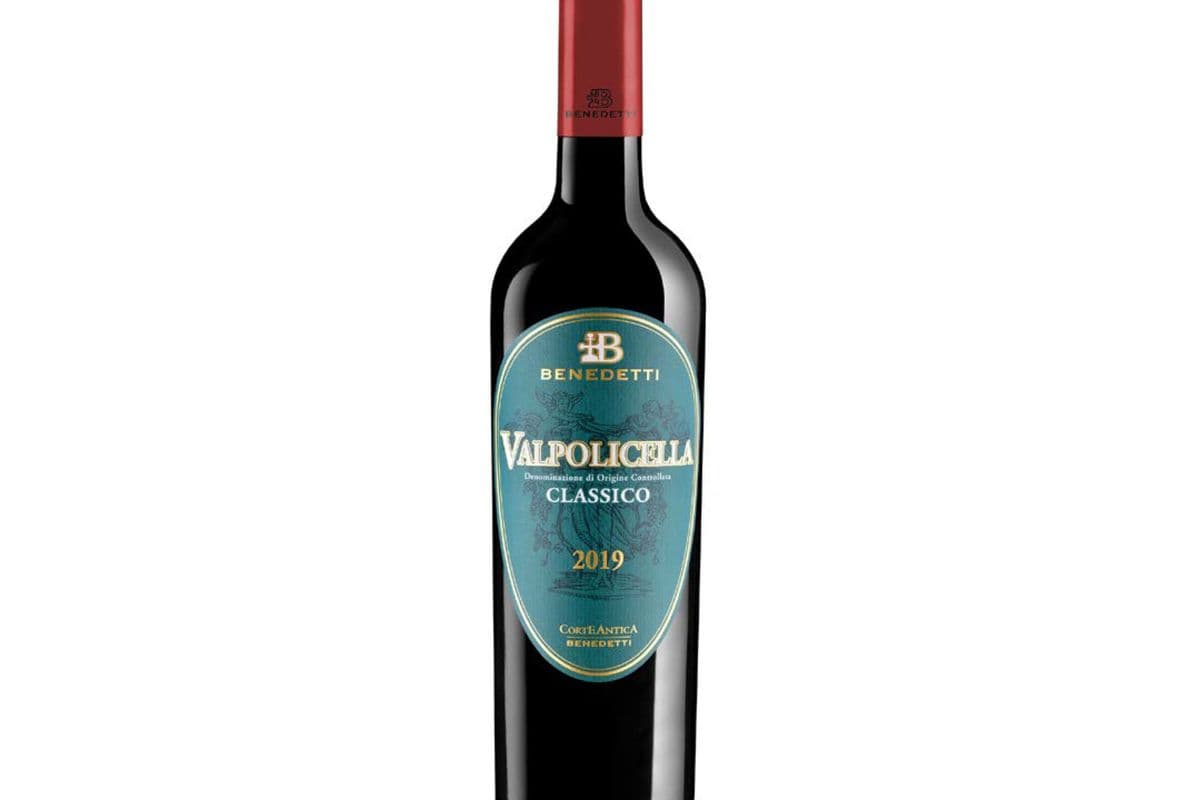 Valpolicella Classico - Italy (1 x 750 ml)