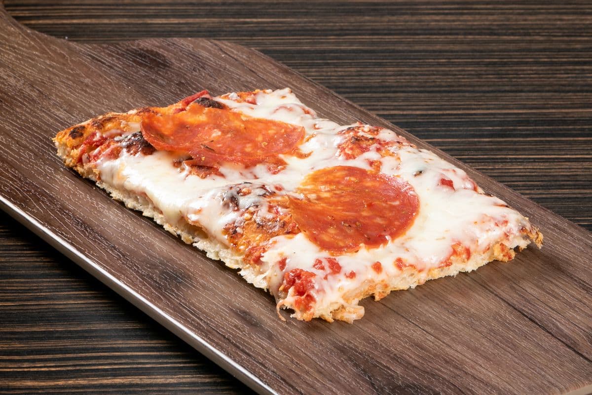 Pizza Calabrese (tranche)