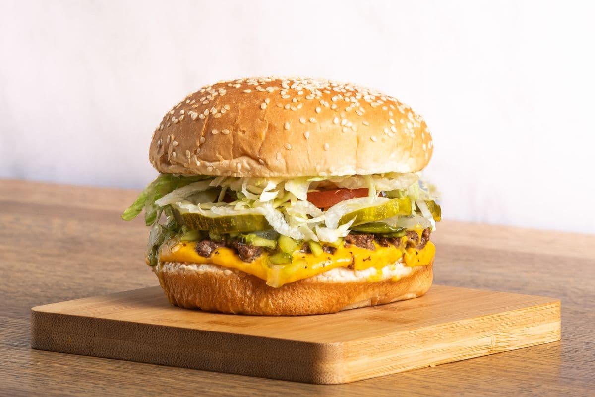 FATSIZE FATBURGER WITH CHEESE