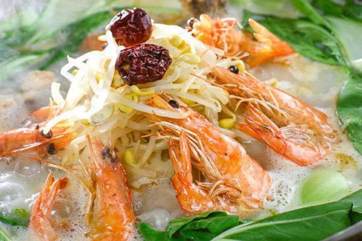 椒麻鸡火锅Chicken-Based Hotpot