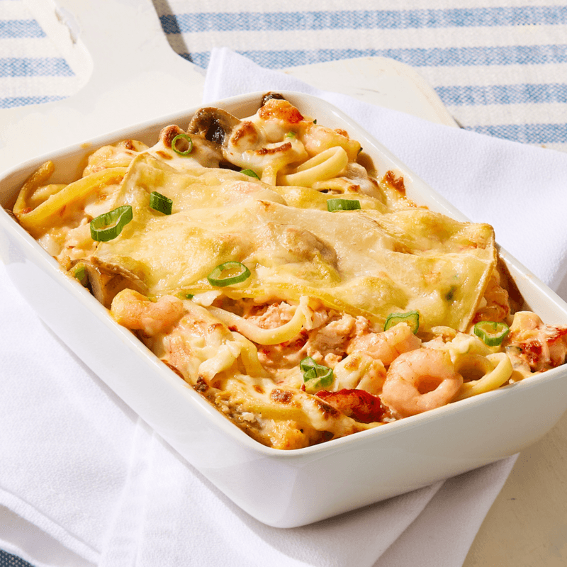 Linguine homard et crevettes en casserole gratinée / Lobster and shrimp linguine casserole au gratin