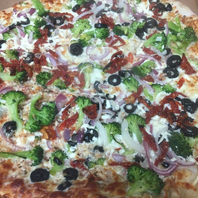 16" X-Large Mediterranean Pizza
